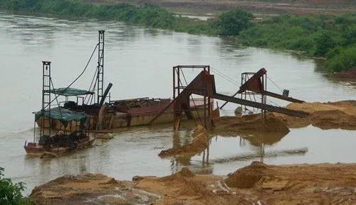 杜絕非法采砂，機(jī)制砂生產(chǎn)才是長久之道！