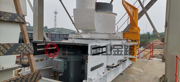 錘破、對輥破、立軸沖擊破三種制砂設(shè)備優(yōu)劣對比