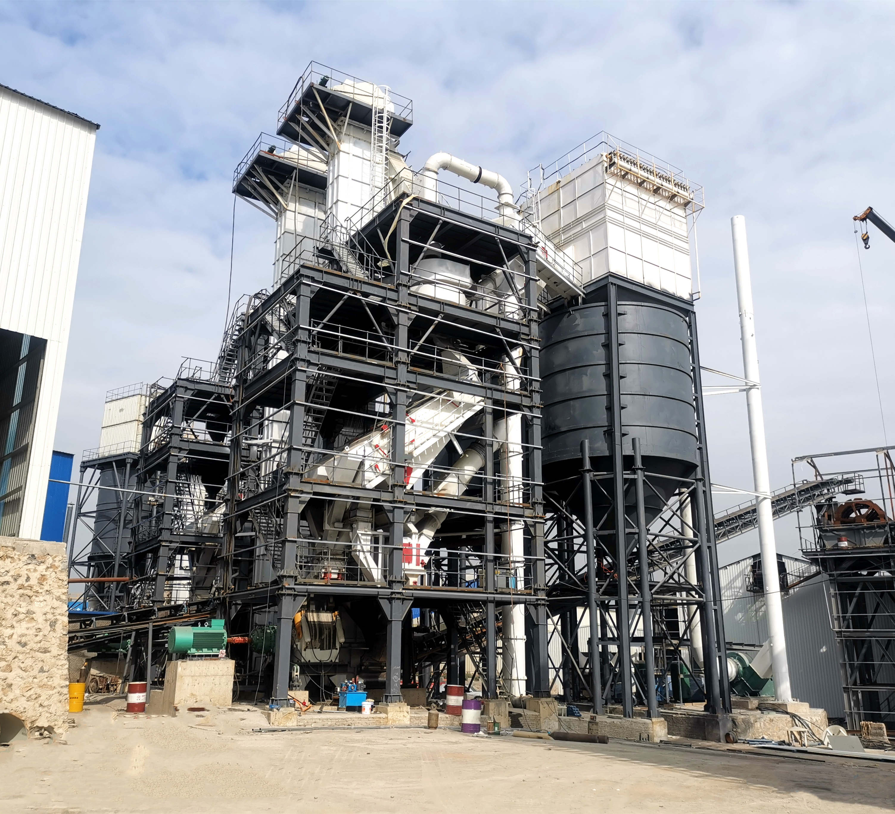 唐山金路干法制砂樓，助力高品質(zhì)機(jī)制砂生產(chǎn)
