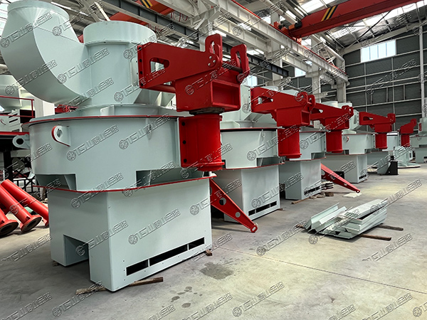 制砂選粉一體機(jī)：適合多種物料破碎，粒形圓潤(rùn)，針片狀少
